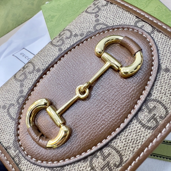 グッチ財布コピー内部構造